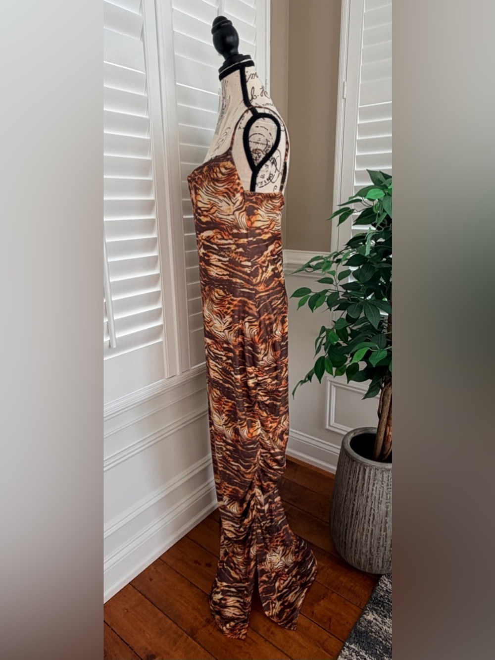PrettyLittleThing Animal Print Mesh Ruched Maxi Dress Size 10 NWT - Picture 2 of 11